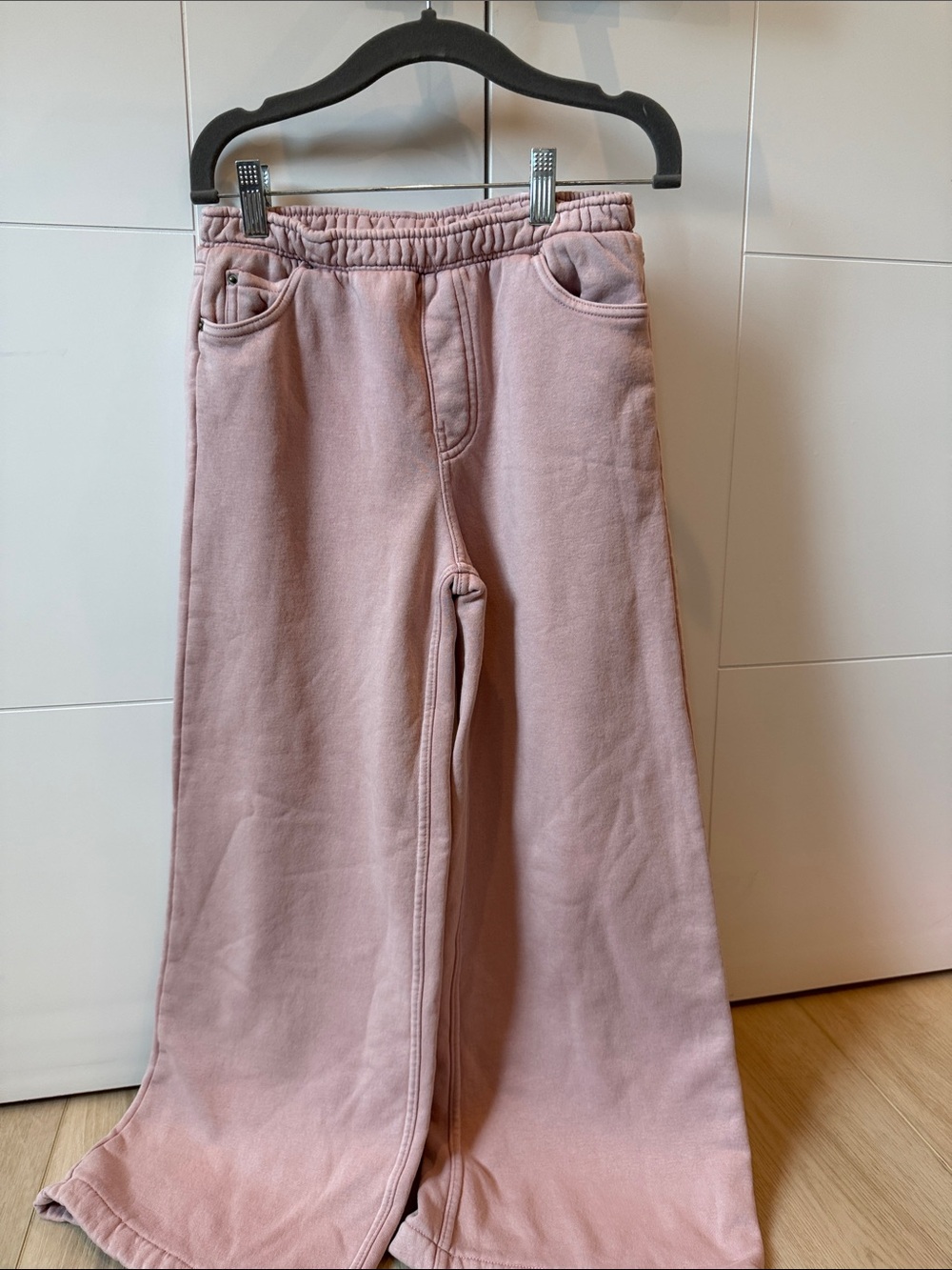 GAP Kids Wide-Leg Sweatpants in Dusty Pink